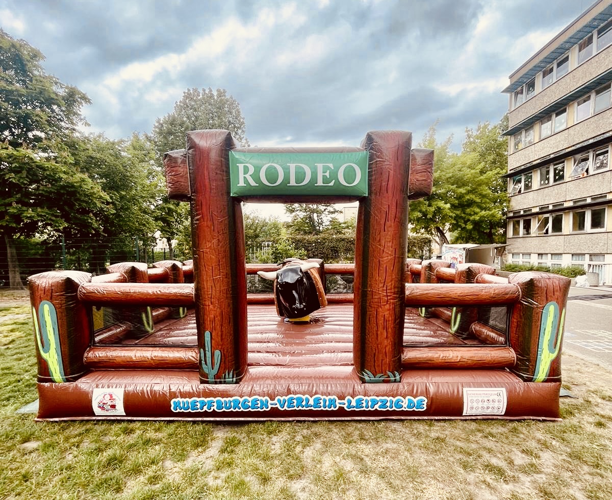 Bull Riding – Rodeoanlage – Bullenreiten inkl. Personal mieten – Leipzig, ab 599 €/Tag – 4