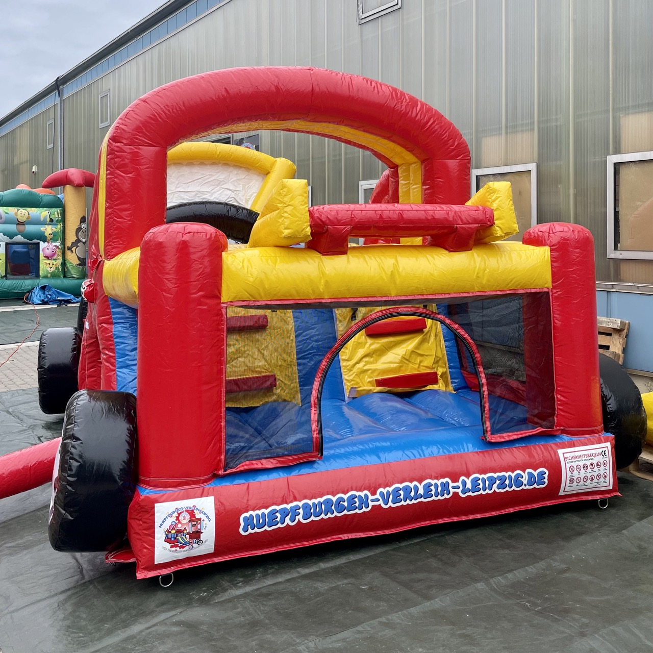 Hüpfburg Formel 1 Auto mieten – Leipzig, ab 109 €/Tag – 3