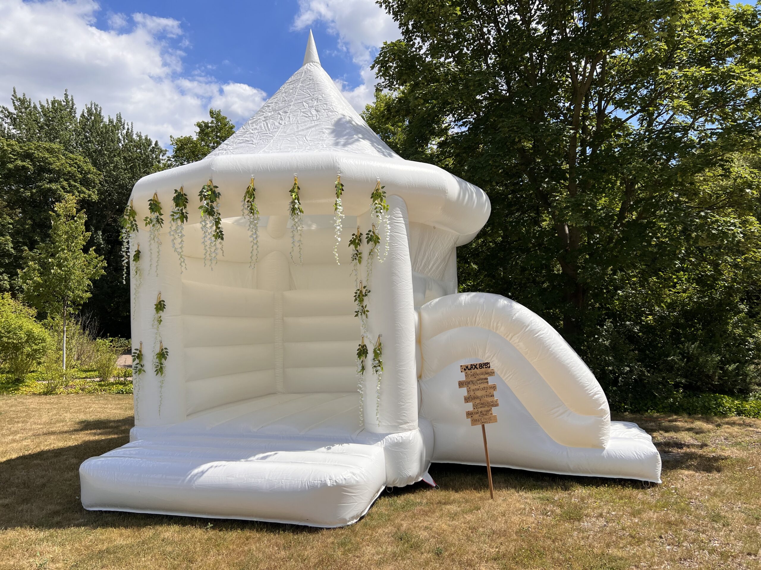 Hochzeit-Hüpfburg Wedding Deluxe mit Rutsche mieten – Leipzig, ab 349 €/Tag – 2