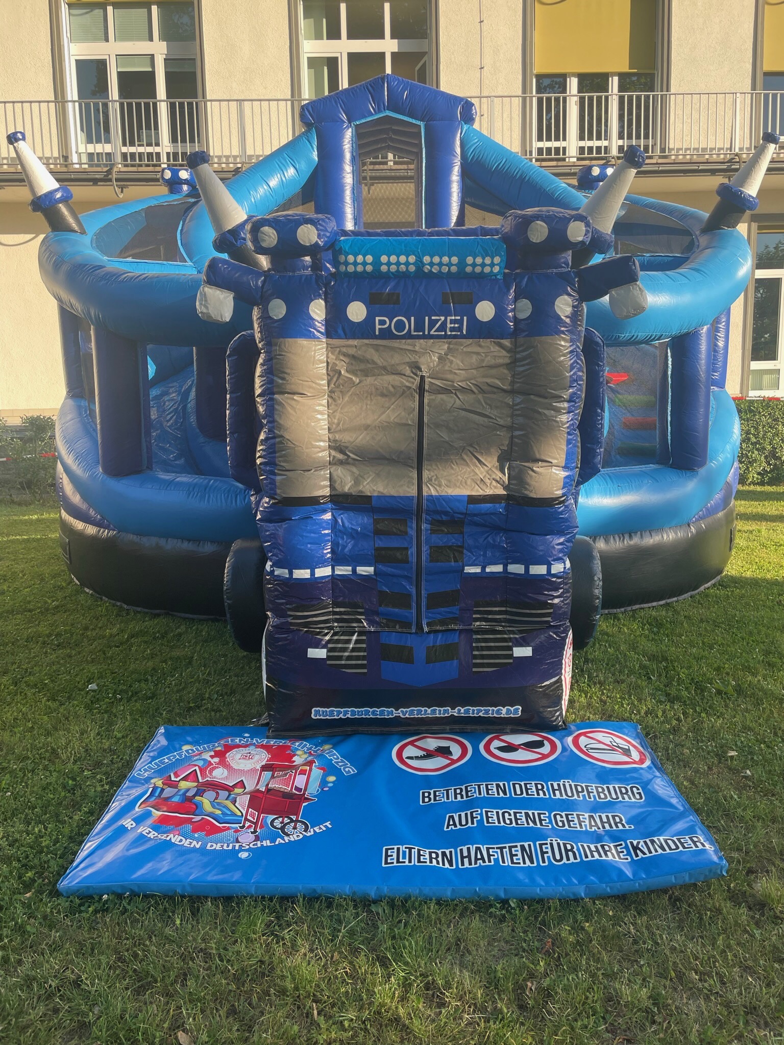 Hüpfburg Polizei-Wasserwerfer mieten – Leipzig, ab 189 €/Tag – 3