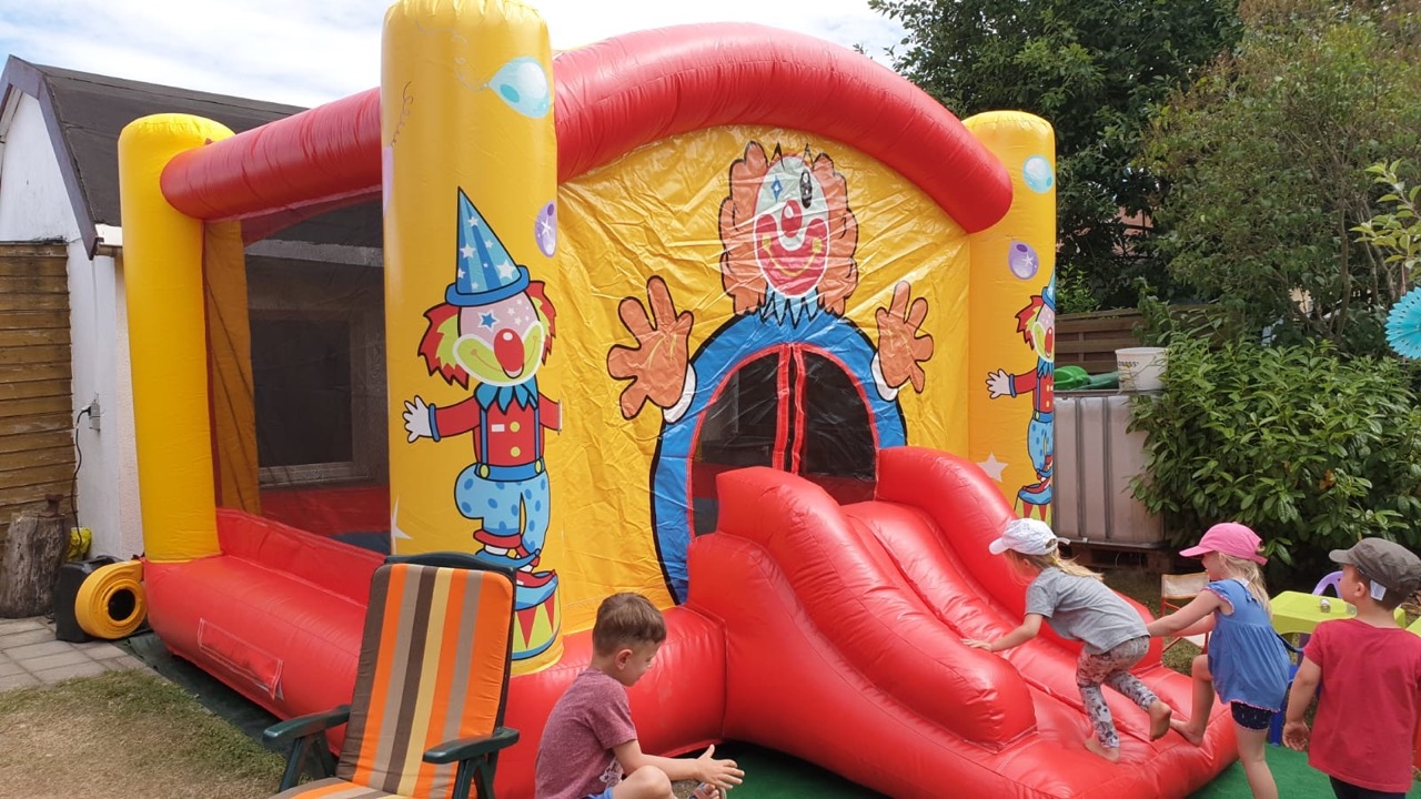Hüpfburg Super Clown mieten – Leipzig, ab 109 €/Tag – 4