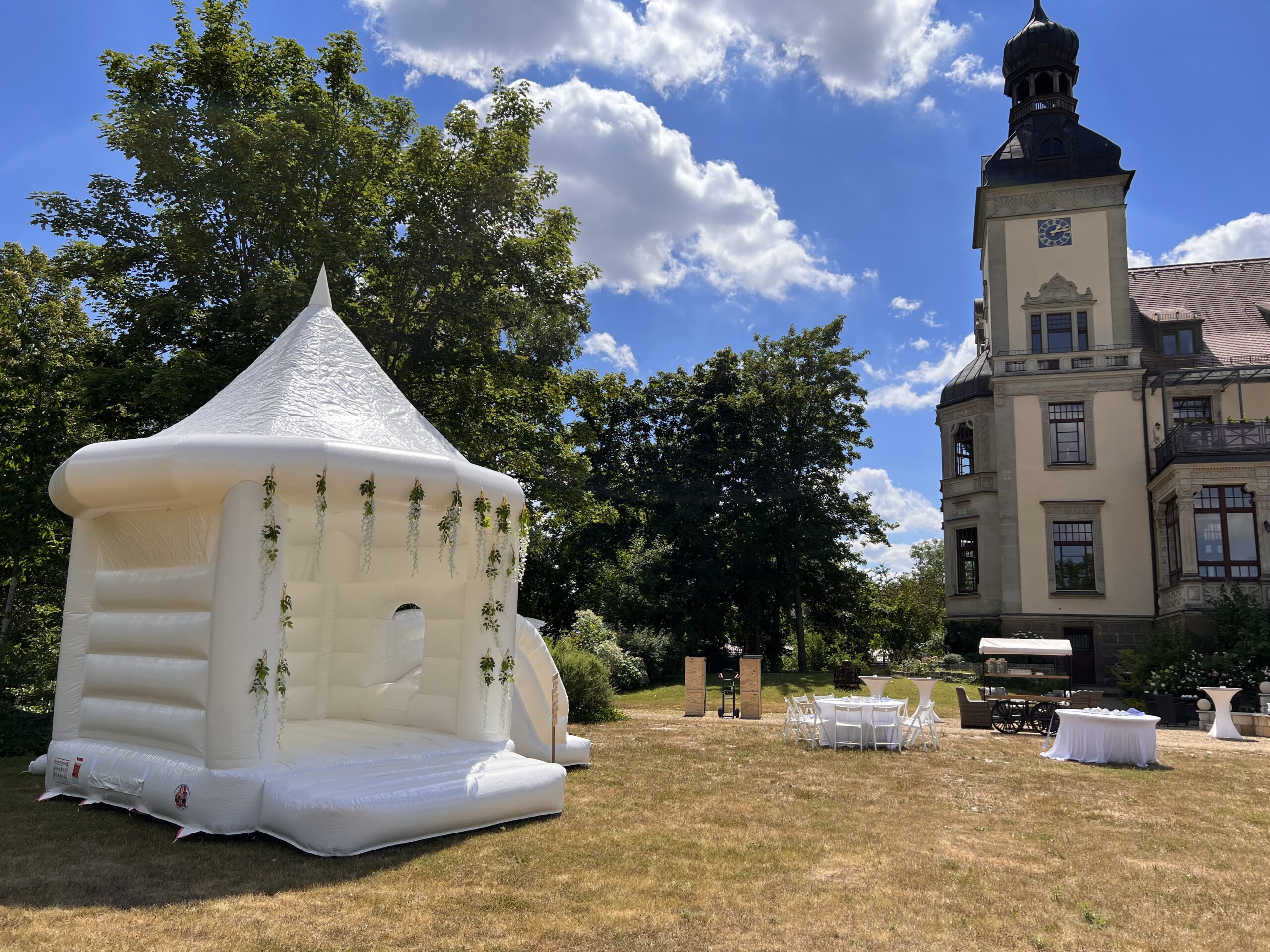 Hochzeit-Hüpfburg Wedding Deluxe mit Rutsche mieten – Leipzig, ab 349 €/Tag – 4