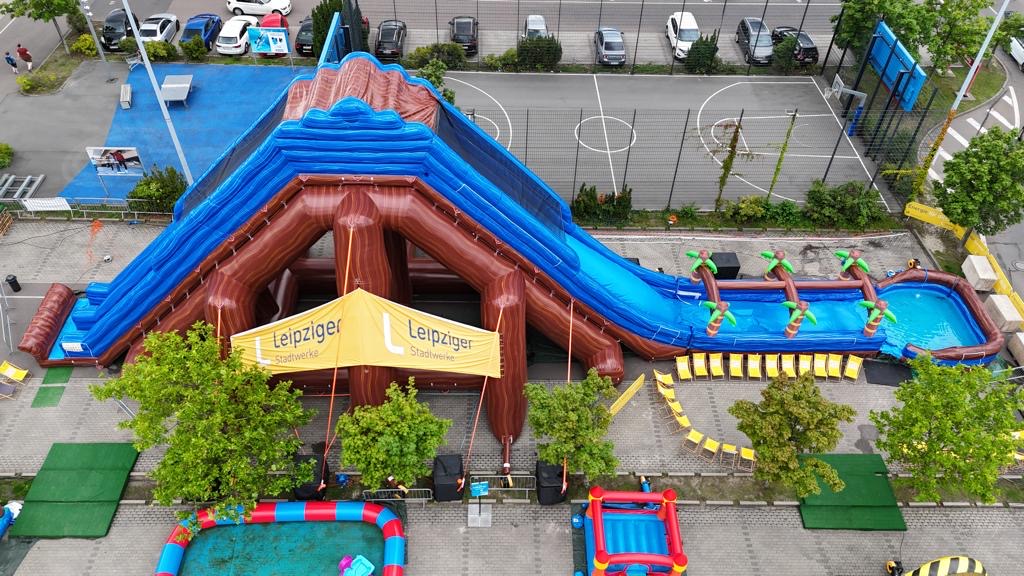Monster-Wasserrutsche 30–58 m mit Pool mieten – Leipzig, ab 1499 €/Tag – 3