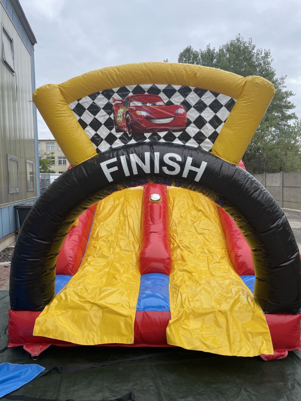 Hüpfburg Formel 1 Auto mieten – Leipzig, ab 109 €/Tag – 4