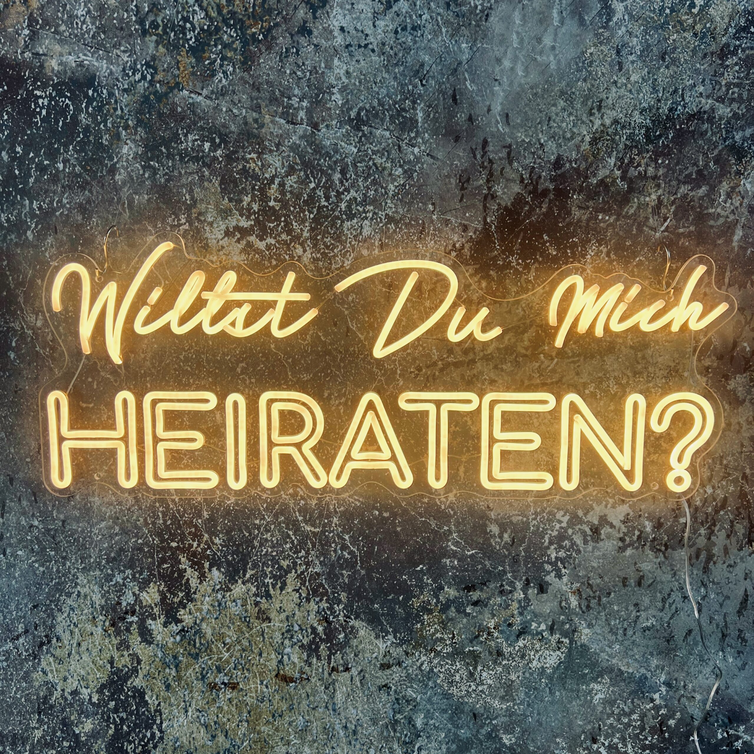 NEON-Leuchtschild „Willst du mich heiraten“ mieten – Leipzig, ab 79 € (Fr–Mo) – 2