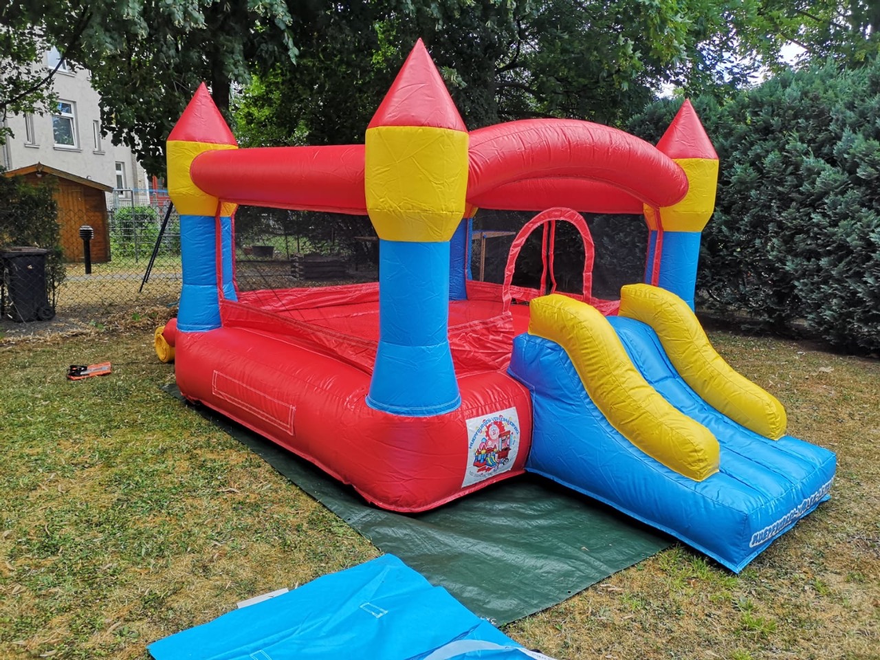 Hüpfburg Prinzessinnenschloss Blau mieten – Leipzig, ab 89 €/Tag – 3