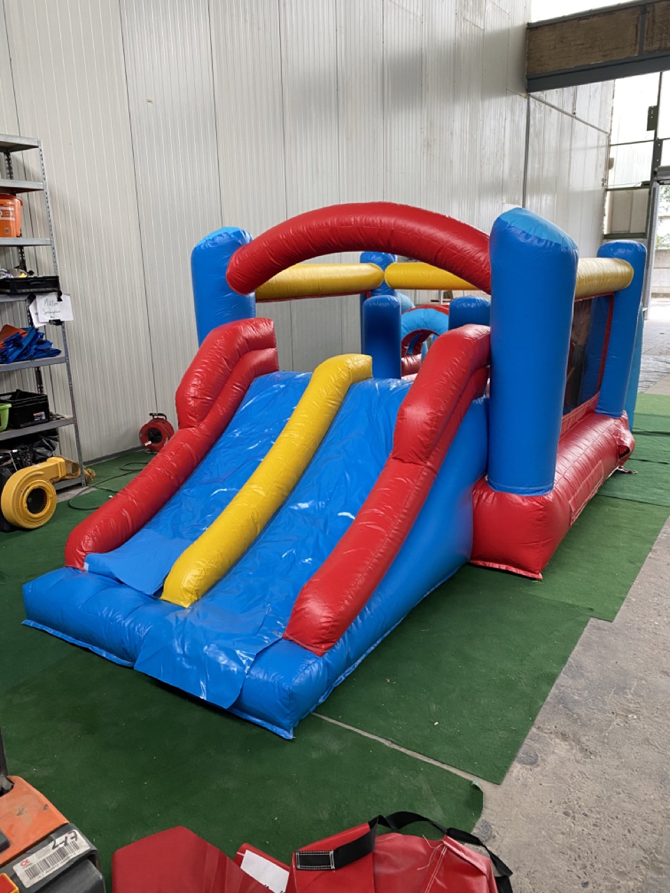 Hüpfburg Spielzeugland mieten – Leipzig, ab 109 €/Tag – 2