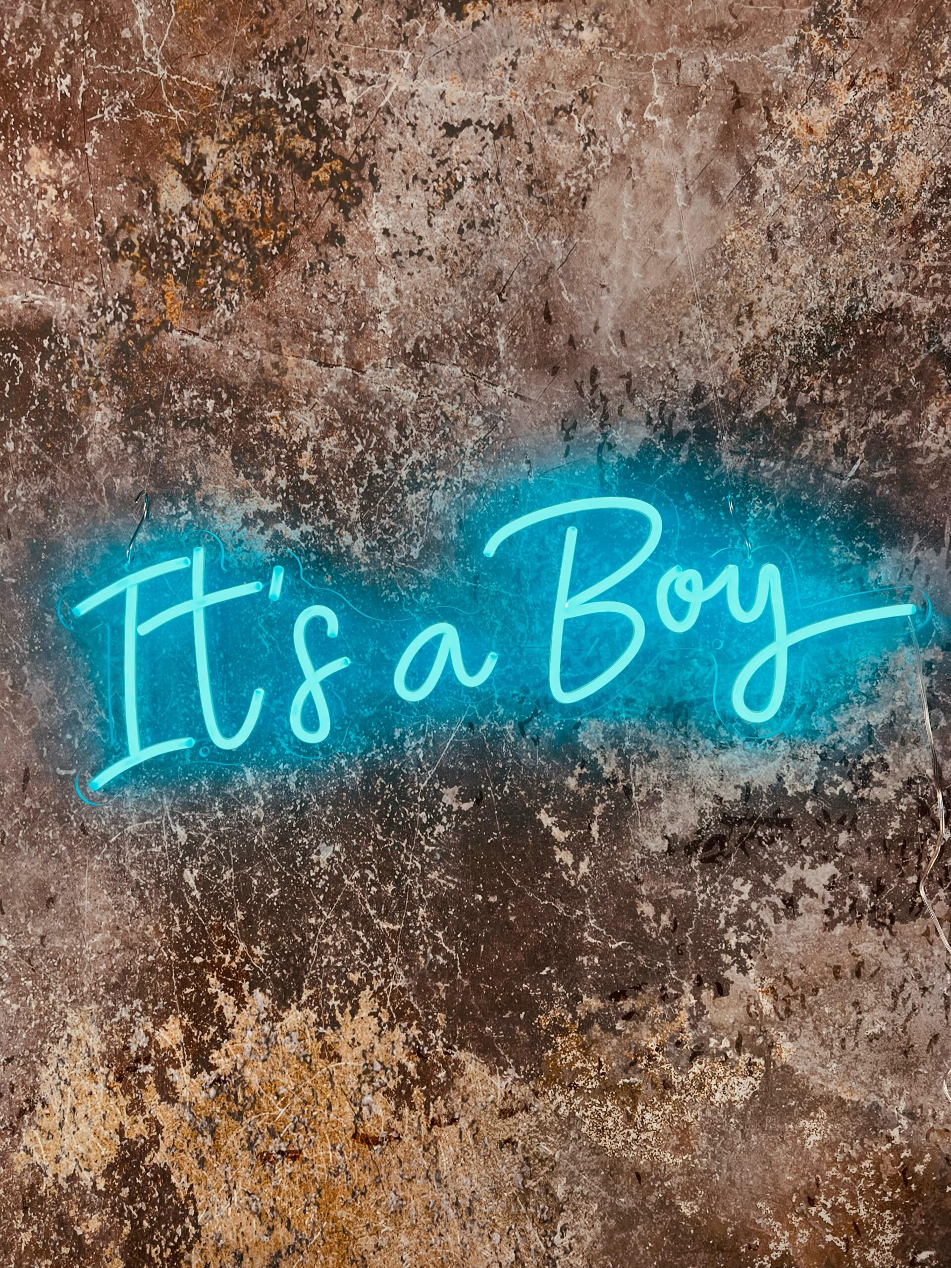 NEON-Leuchtschild „It's a Boy“ 32 x 80 cm mieten – Leipzig, ab 69 € (Fr–Mo) – 2