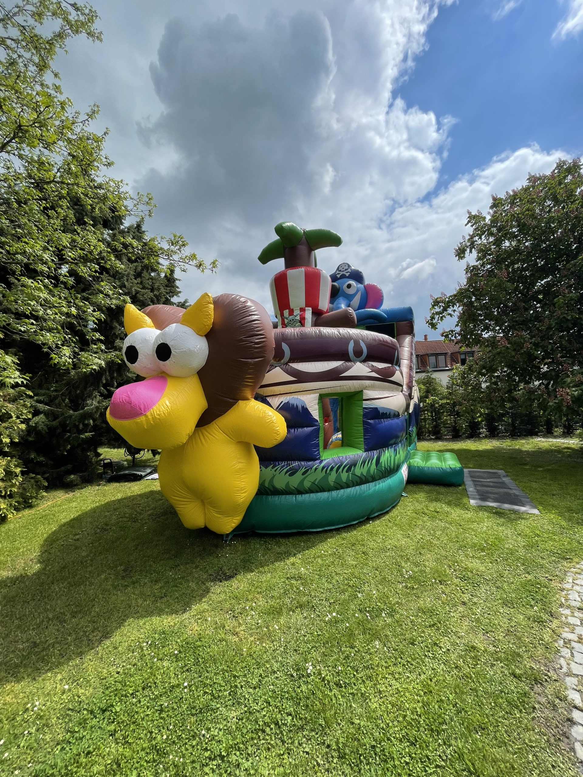 Hüpfburg Piratenschiff mit Klettermast mieten – Leipzig, ab 189 €/Tag – 2