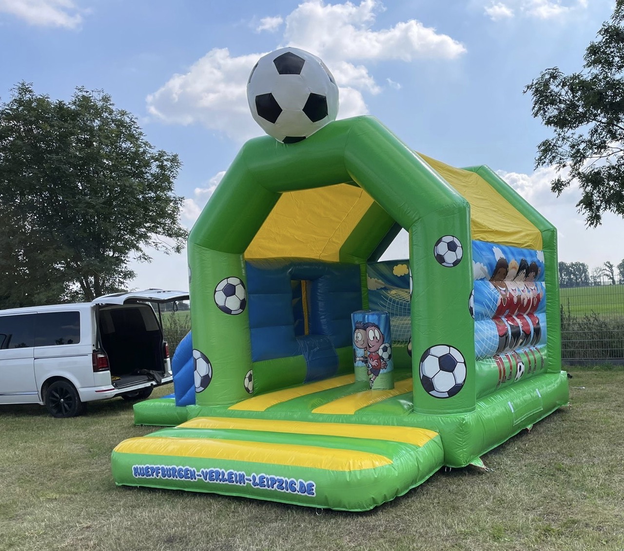 Hüpfburg „Fussball“ mit Rutsche mieten – Leipzig, ab 189 €/Tag – 4