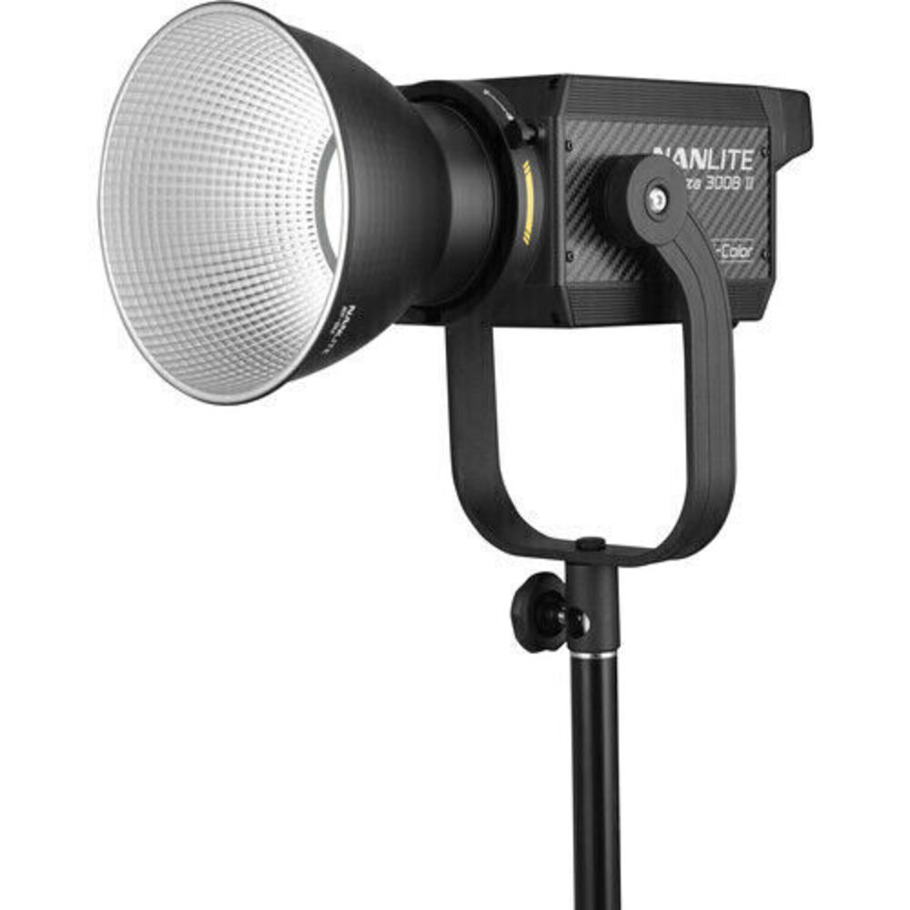Nanlite Forza 300B II Bi-Color LED Light mieten – Köln, Hamburg oder Versand, ab 50 €/Tag