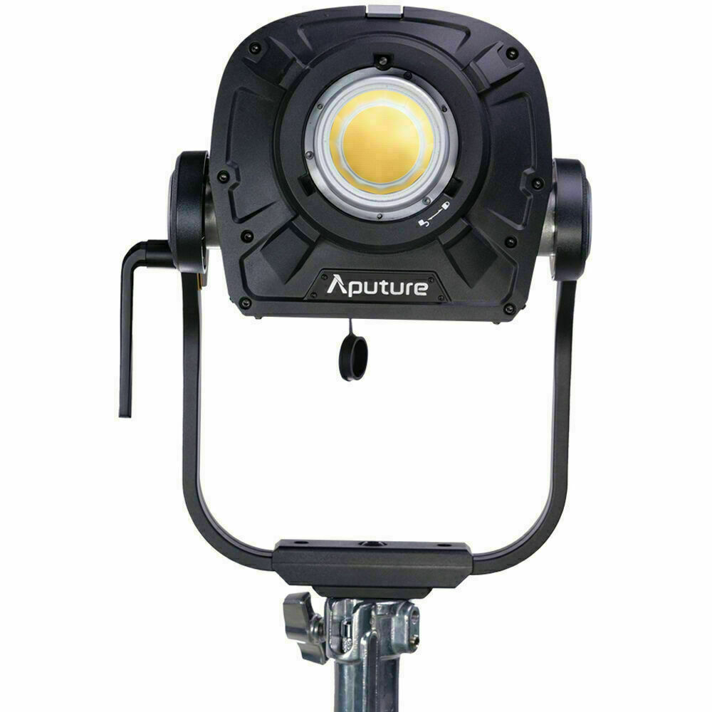Aputure Light Storm LS 1200D Pro mieten – Köln, Hamburg oder Versand, ab 125 €/Tag – 2