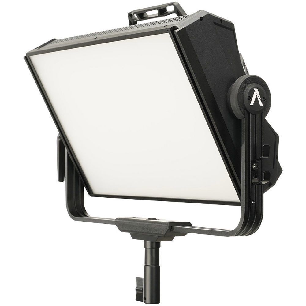 Aputure Nova P300c RGB Led Panel mieten – Köln, Hamburg oder Versand, ab 65 €/Tag