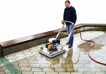 Pflasterreinigungsgerät Easy Clean EC 60 mieten – ab 100 € netto/Tag