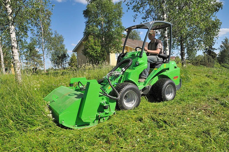 Avant 635i mieten – Multifunktionslader, ab 140 € netto/Tag