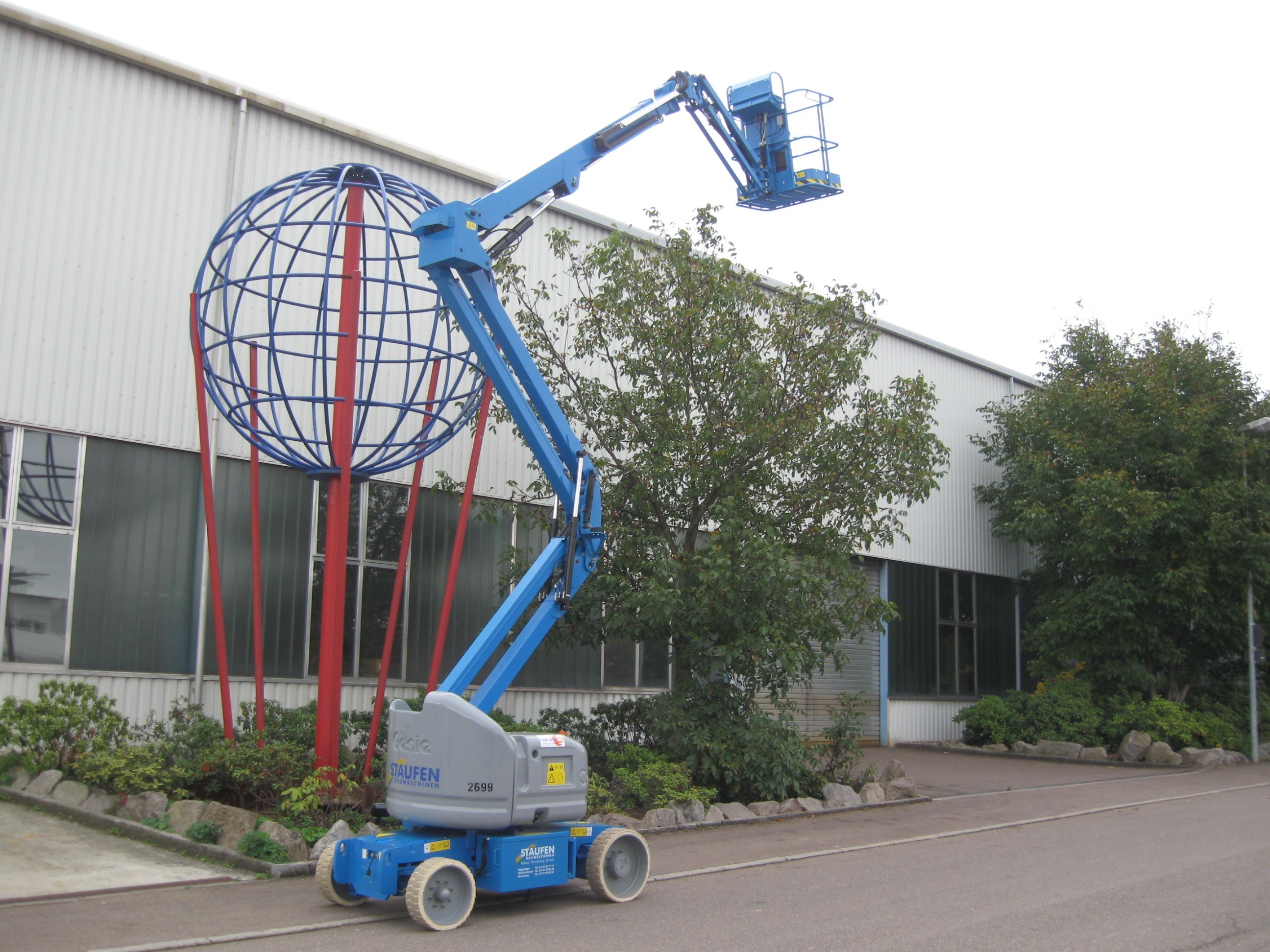 Genie Z 40/23 NRJ mieten – Gelenk-Teleskop-Arbeitsbühne, ab 220 € netto/Tag – 2