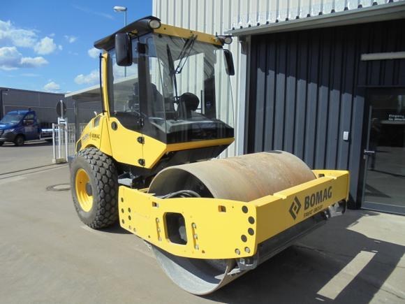 Bomag BW 177 D-5 mieten – Walzenzug, ab 160 € netto/Tag