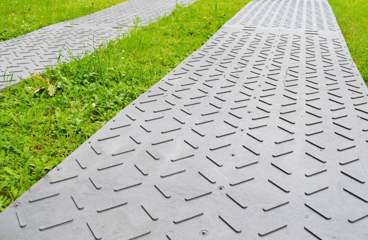 Bodenschutzplatten Ground Guards mieten – Set ab 50 € netto/Tag