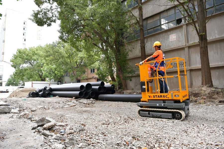 Haulotte STAR 6 CRAWLER mieten – Mastbühne, ab 85 € netto/Tag
