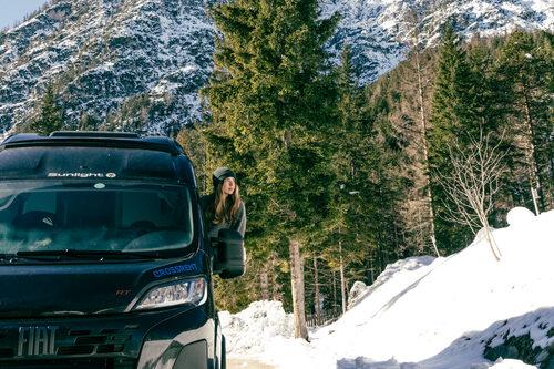 Camper ADVENTURER ADVANCED (Sunlight Cliff 640 Adv. RT) mieten – ab 68 €/Tag, 12 Stationen – 4