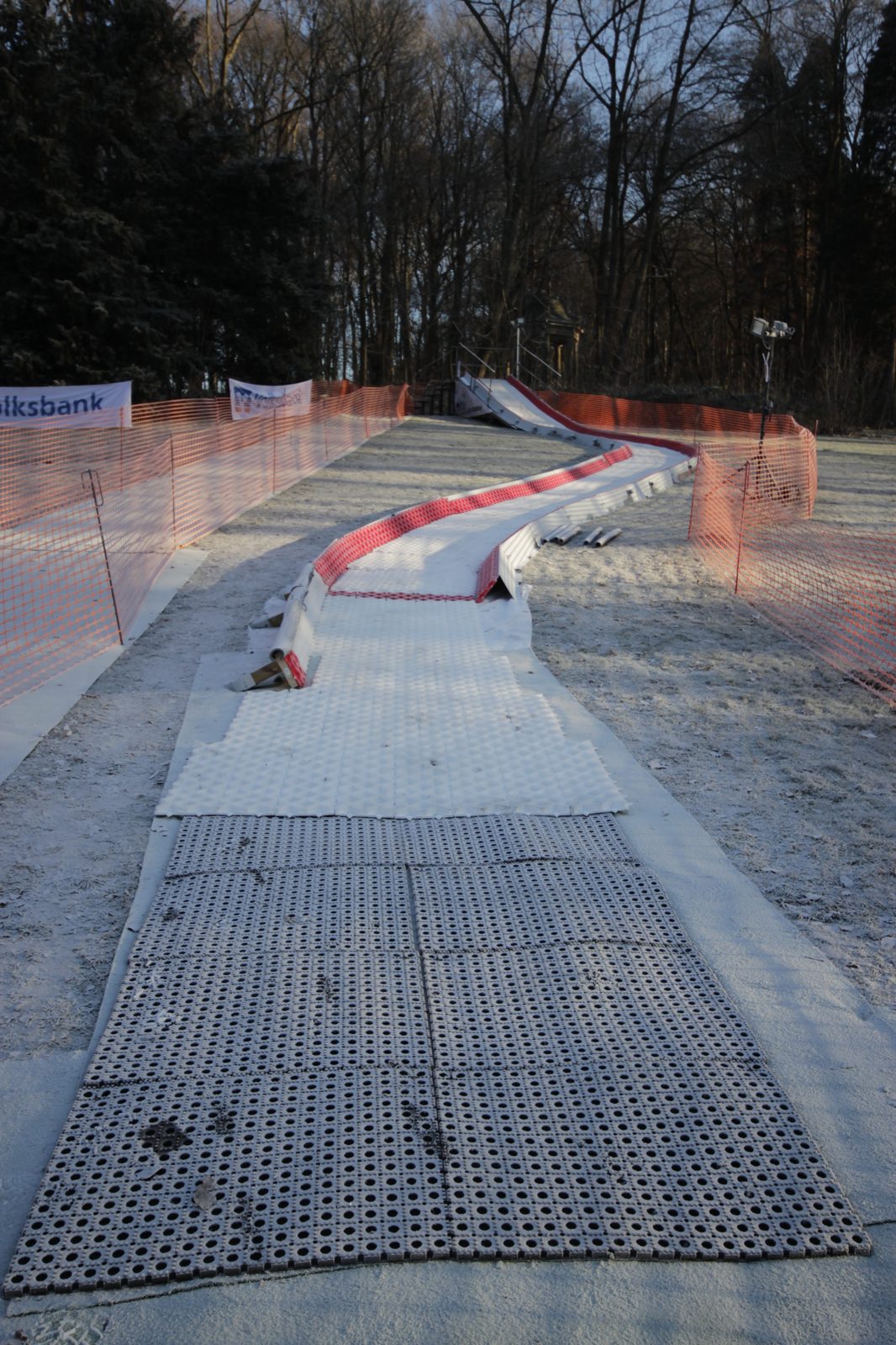 Snow Partners Snow Tubingbahn - Wetterunabhängiger mieten in Witten – 5