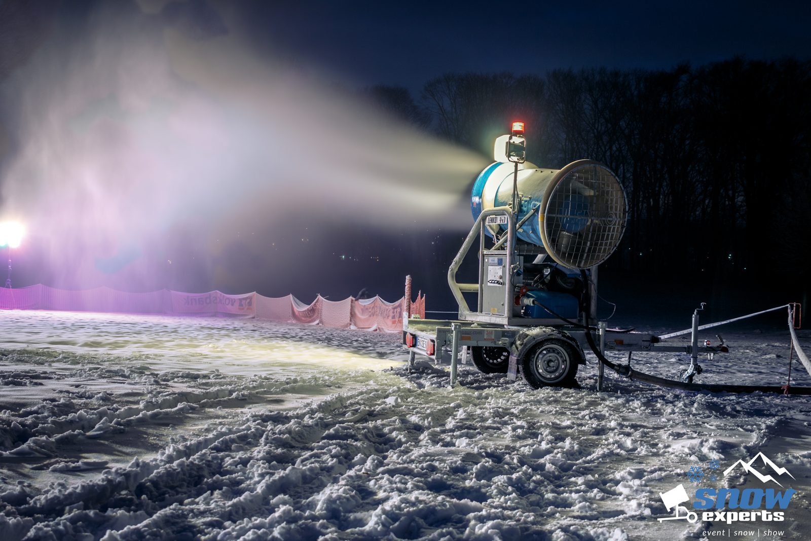 Snow Partners Schneekanone Demac Lenko 940 Propellerkanone mieten in Witten – 3
