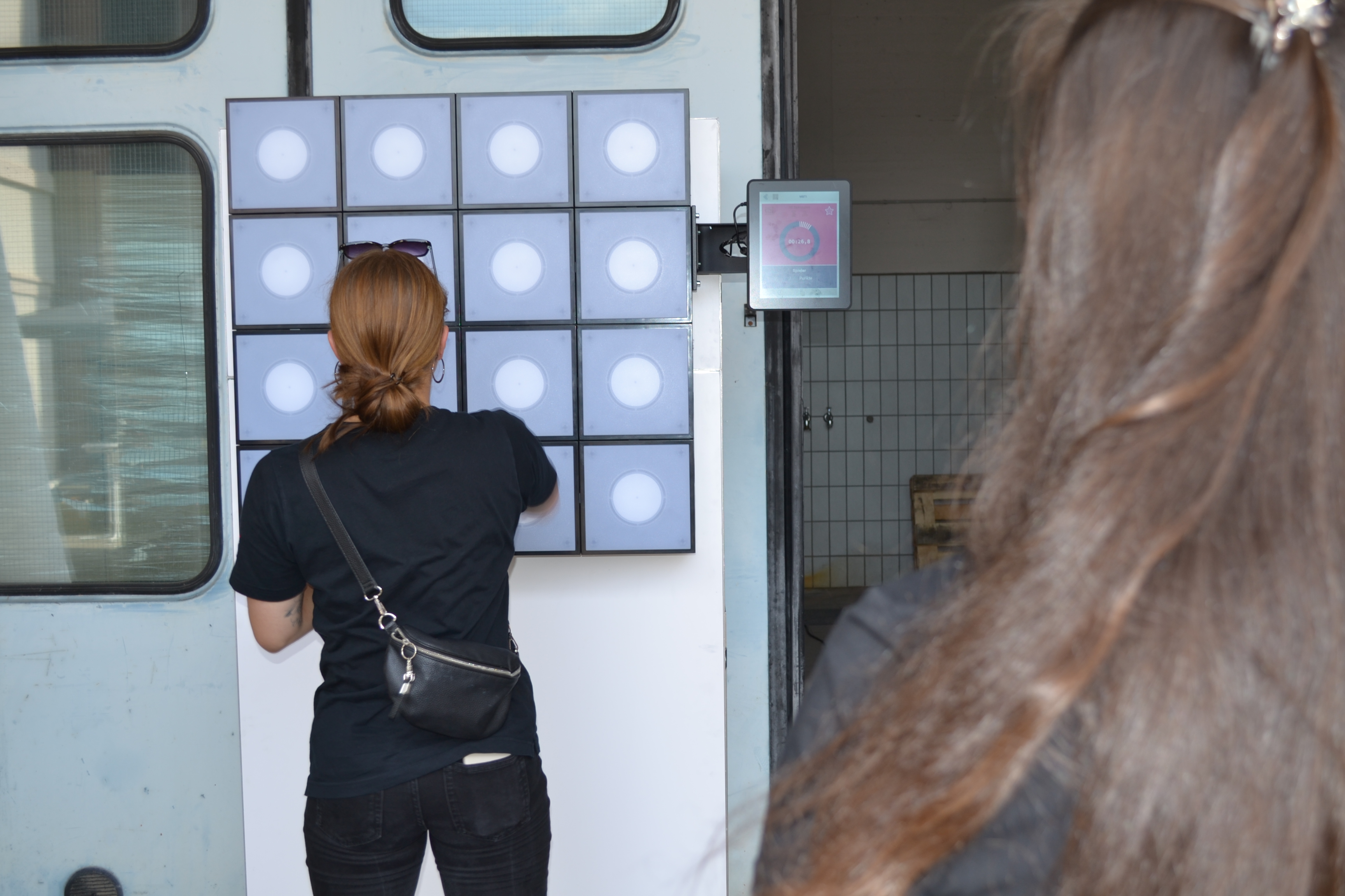 twall Reaktionswand mieten in Reutlingen – 2