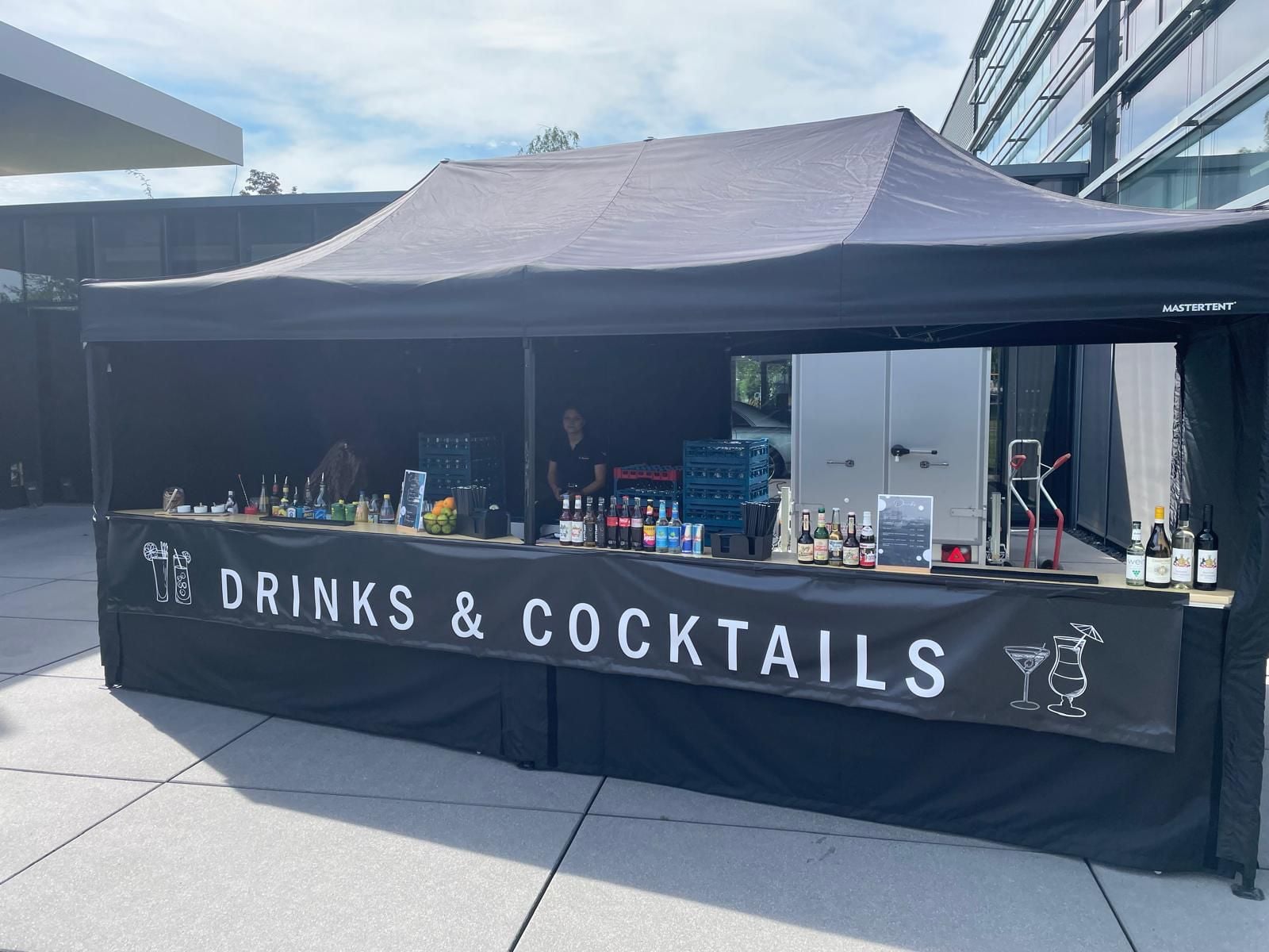Mobile Cocktailbar Premium für Veranstaltungen und Messe mieten in Reutlingen – 4
