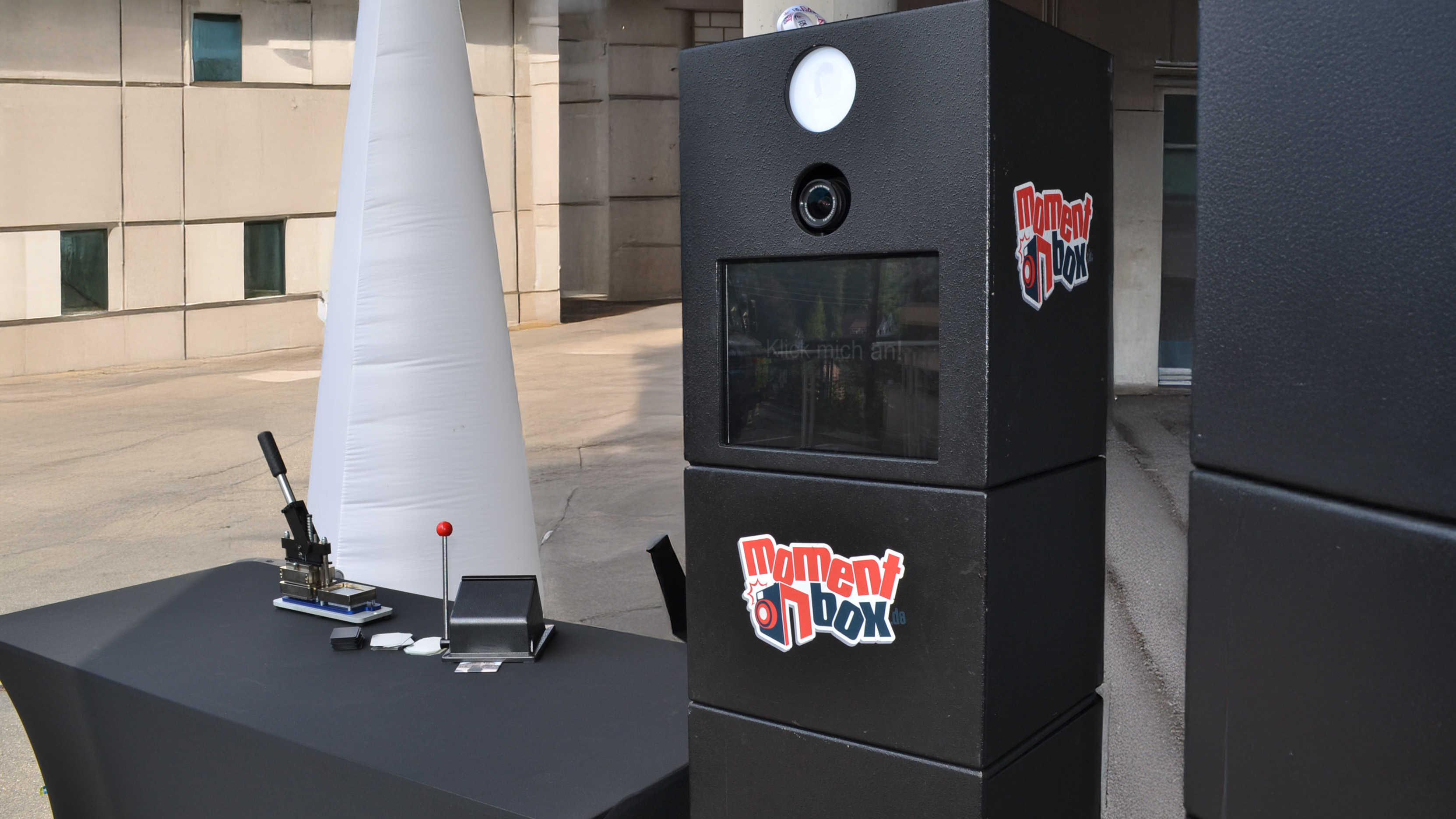Fotobox mit Fotomagneten – individuelle Giveaways mieten in Reutlingen