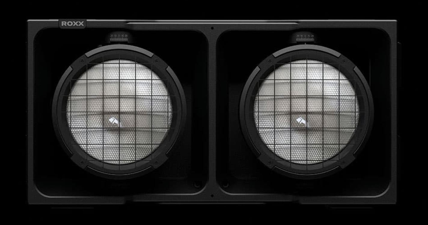 Roxx Cluster B2 FC - Blinder und FullColor Wash mit IP65 mieten in München – 2