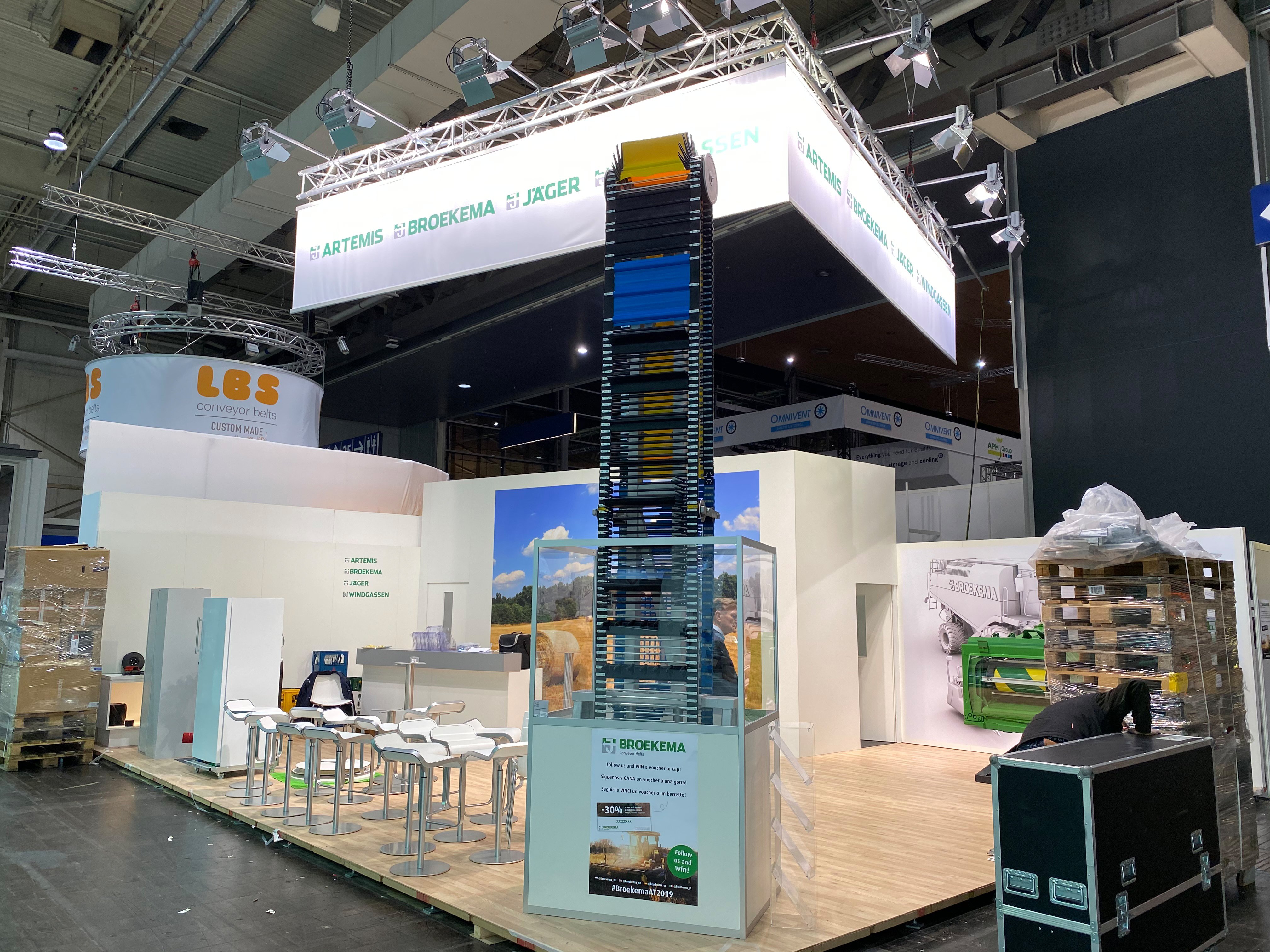 Individuelle Messestand- & Präsentationslösungen · Technik mieten in Langenhagen – 4