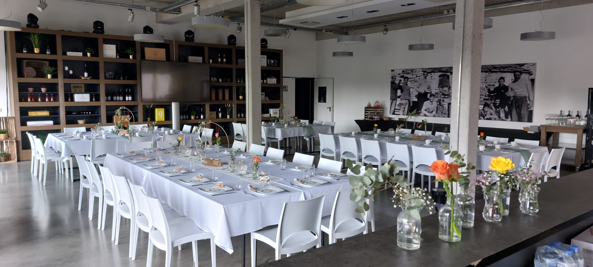 Designstuhl "Majestic" weiß mieten in Neuss – Kunststoffstuhl