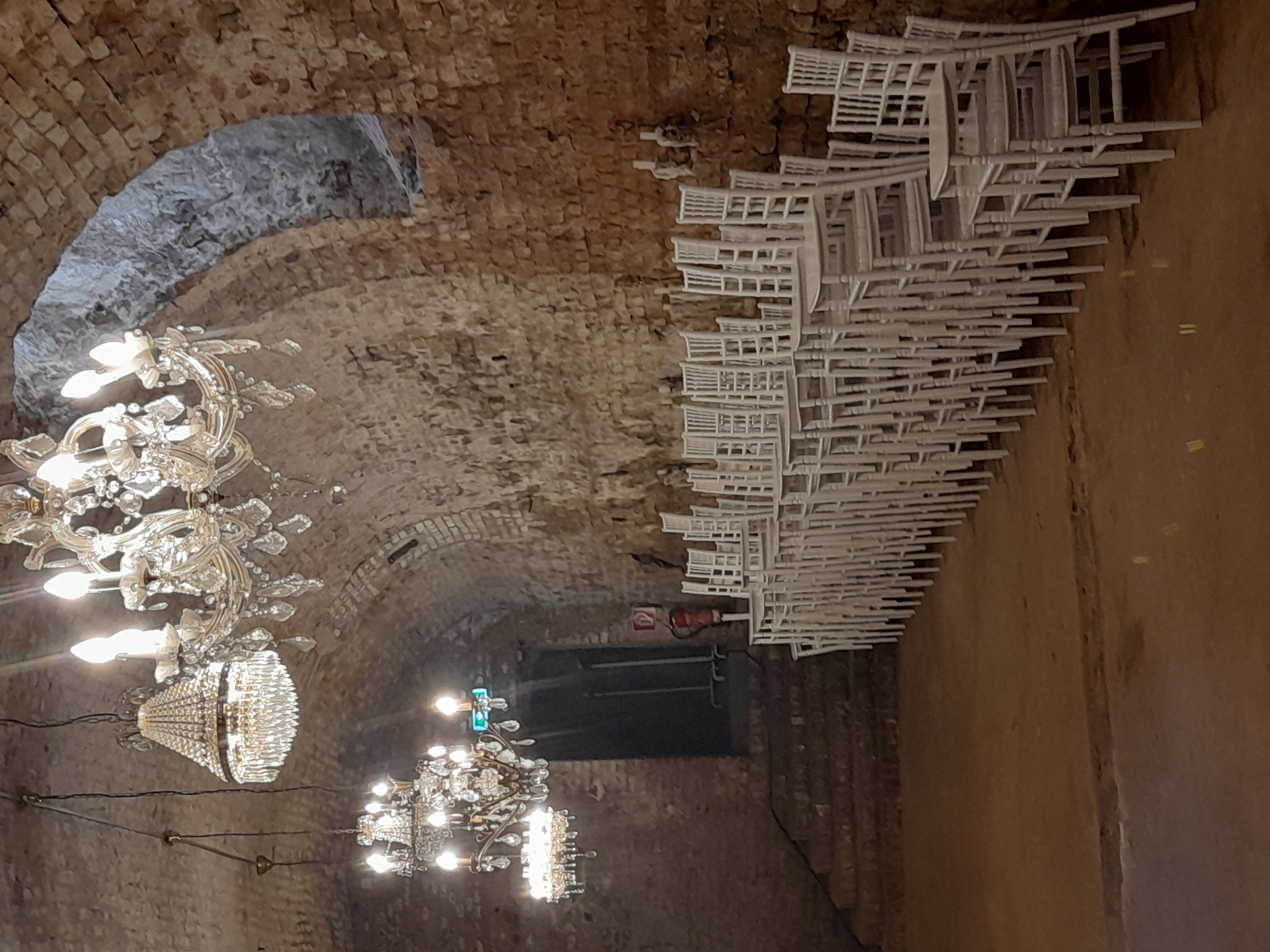 Hochzeitsstuhl "Chiavari" weiß mieten in Neuss – Kunststoffstuhl – Thumbnail 6