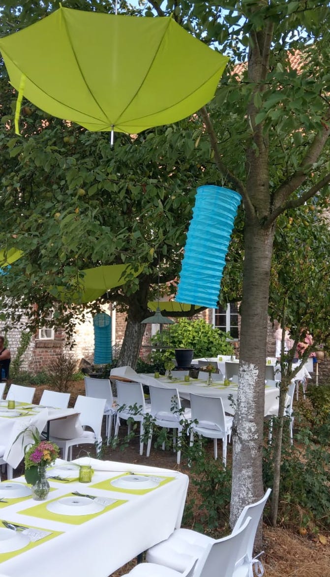 Designstuhl "Majestic" weiß mieten in Neuss – Kunststoffstuhl – Thumbnail 11