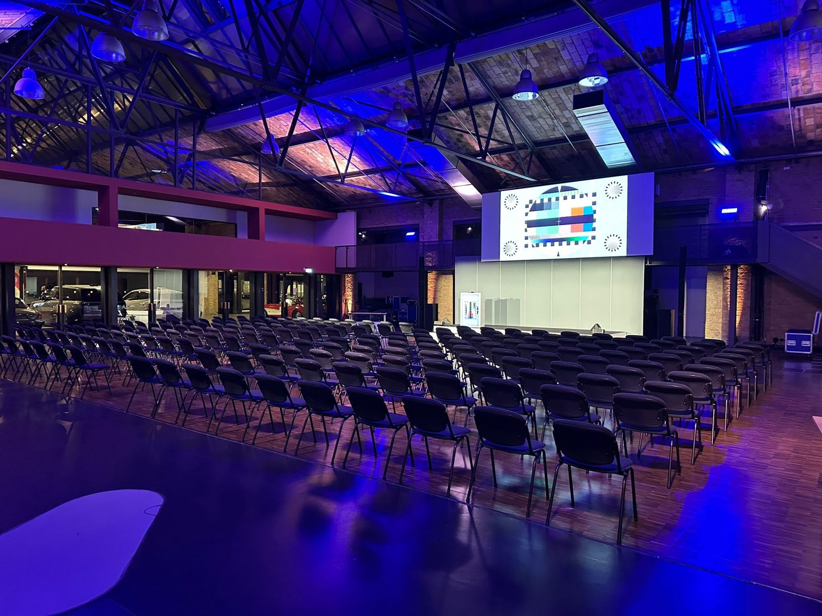 Polsterstuhl Konferenzstuhl Bankettstuhl Besucherstuhl mieten Berlin mieten in Berlin – 2