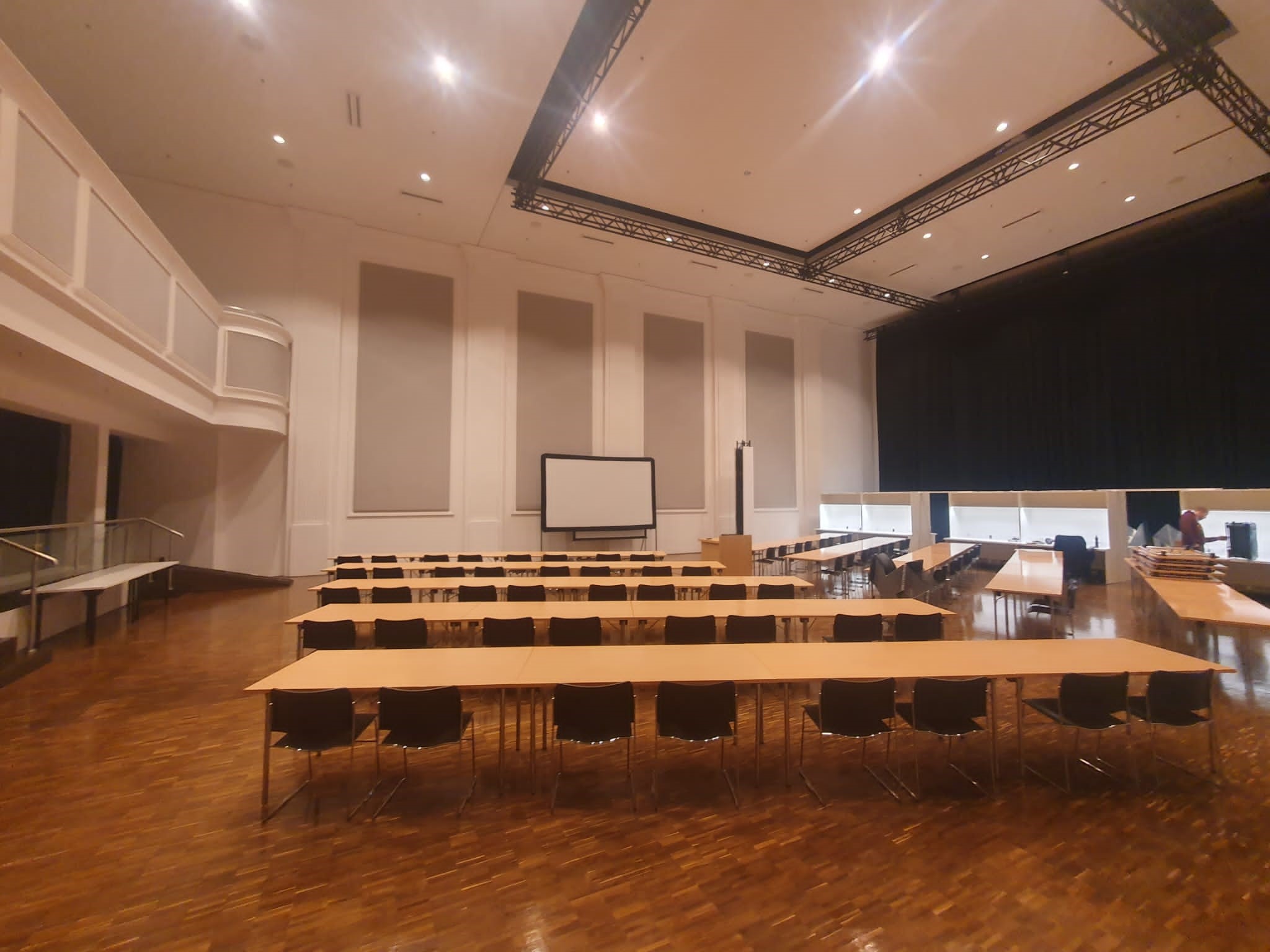 Konferenztisch / Seminartisch 1 mieten in Berlin – 1,60 x 0,80 – 2