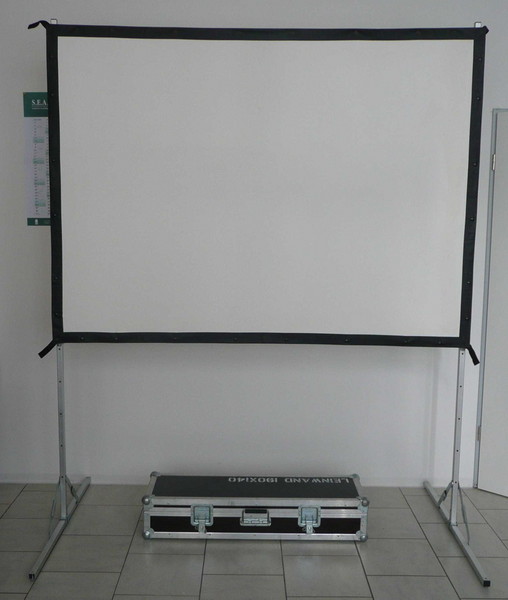 Draper Cinefold Leinwand 1 mieten in Chemnitz (Sachs) – 18 kg – 2
