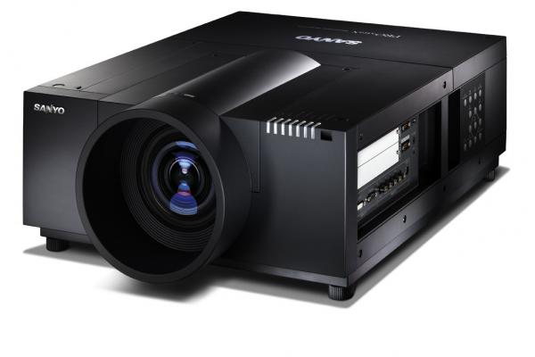 Videoprojektor Beamer NEC P501X 5000ANSI XGA mieten in Chemnitz (Sachs)