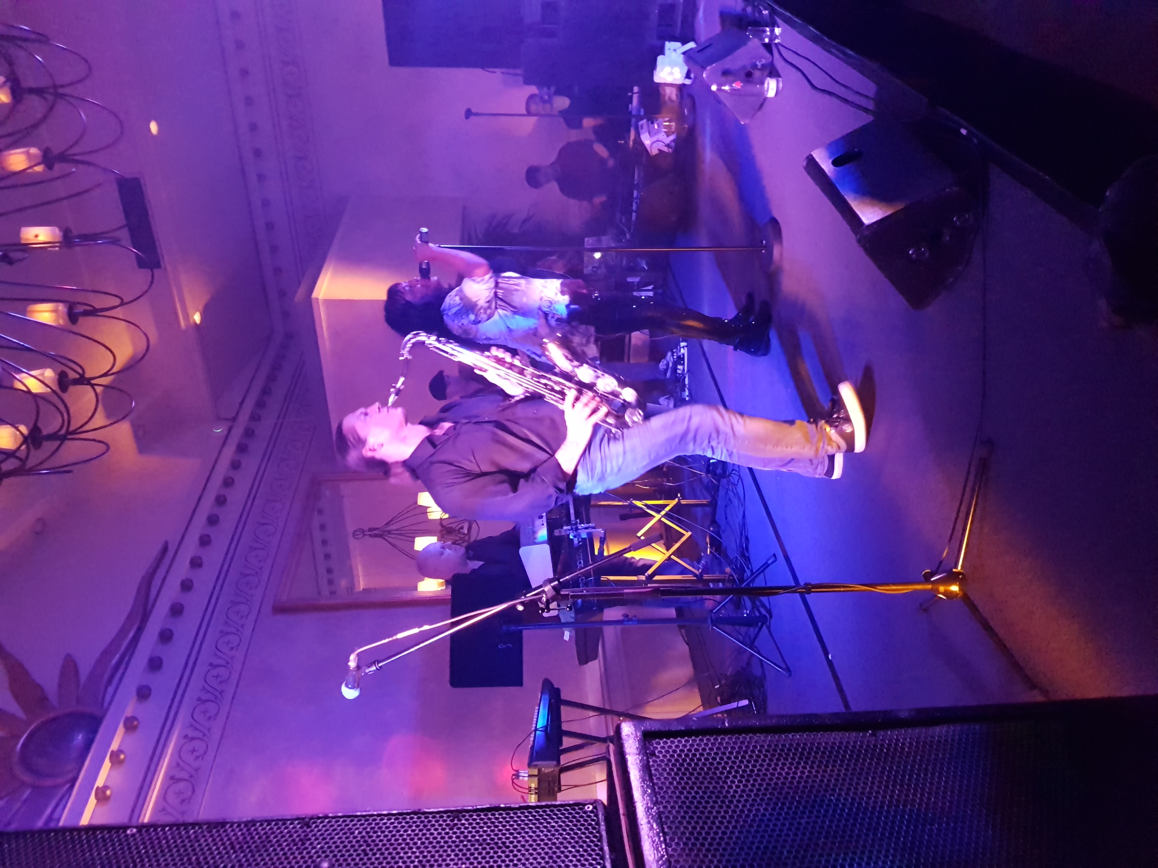 Tontechniker (für live) mit Equipment und mieten in Köln