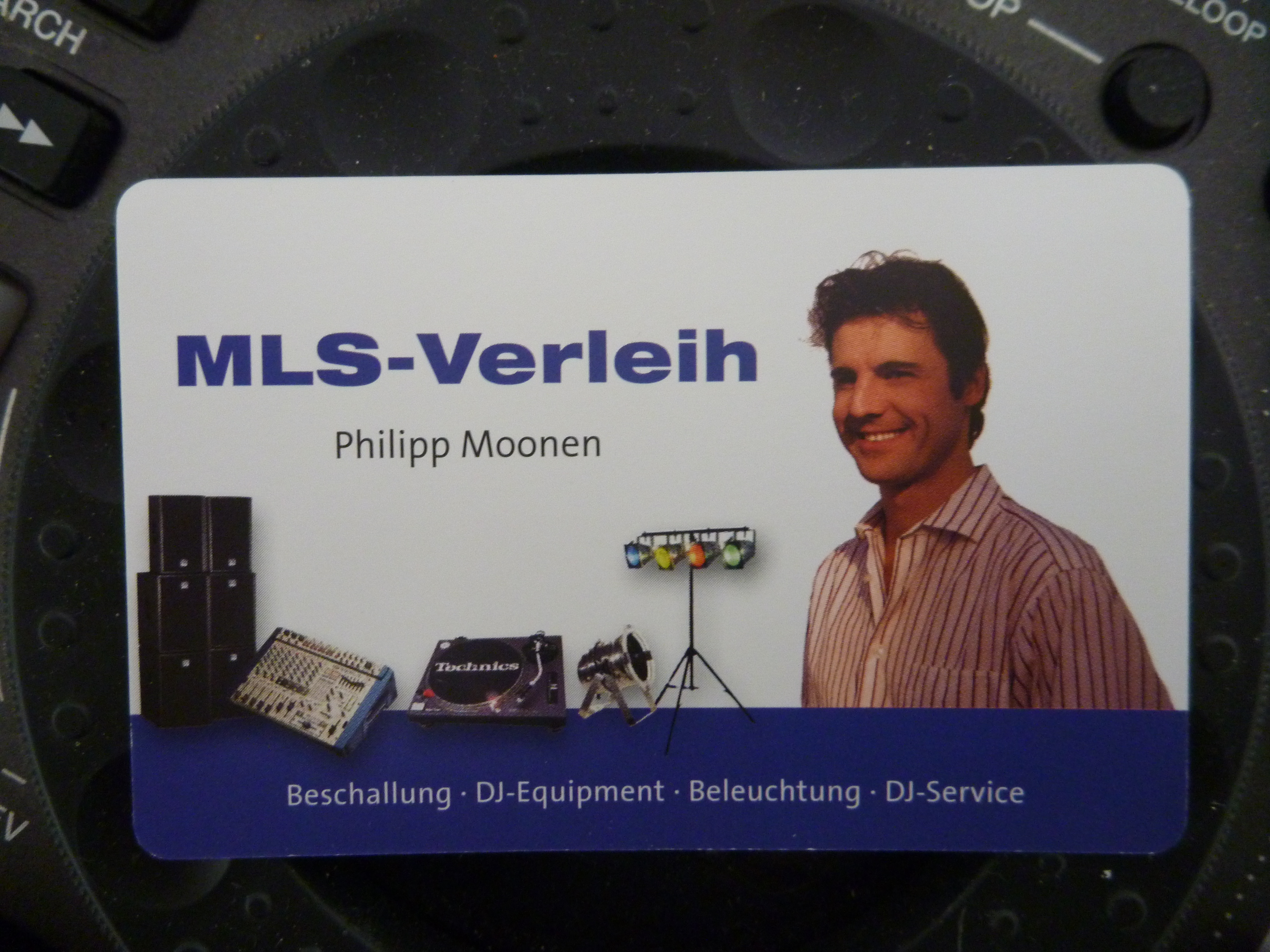 Tontechniker (für live) mit Equipment und mieten in Köln – Thumbnail 6