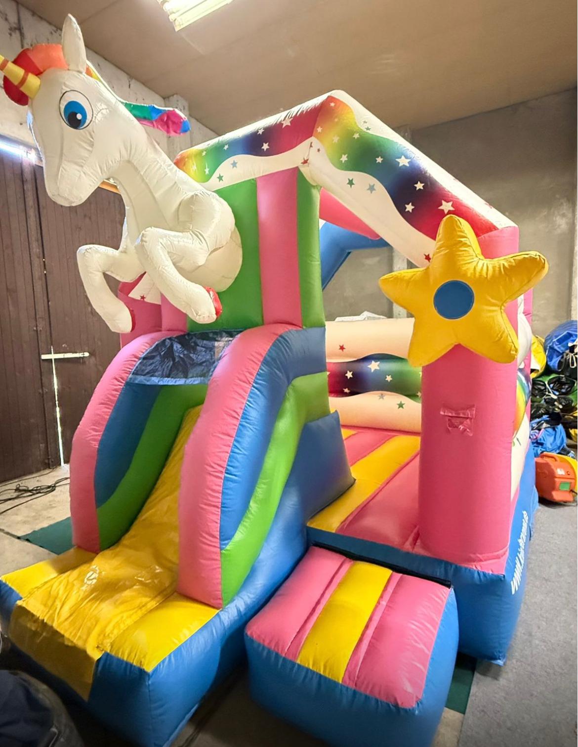 Hüpfburgen 4x4m Mottoparty Kinder Einschulung mieten in Berlin – Ohne Personal – 2