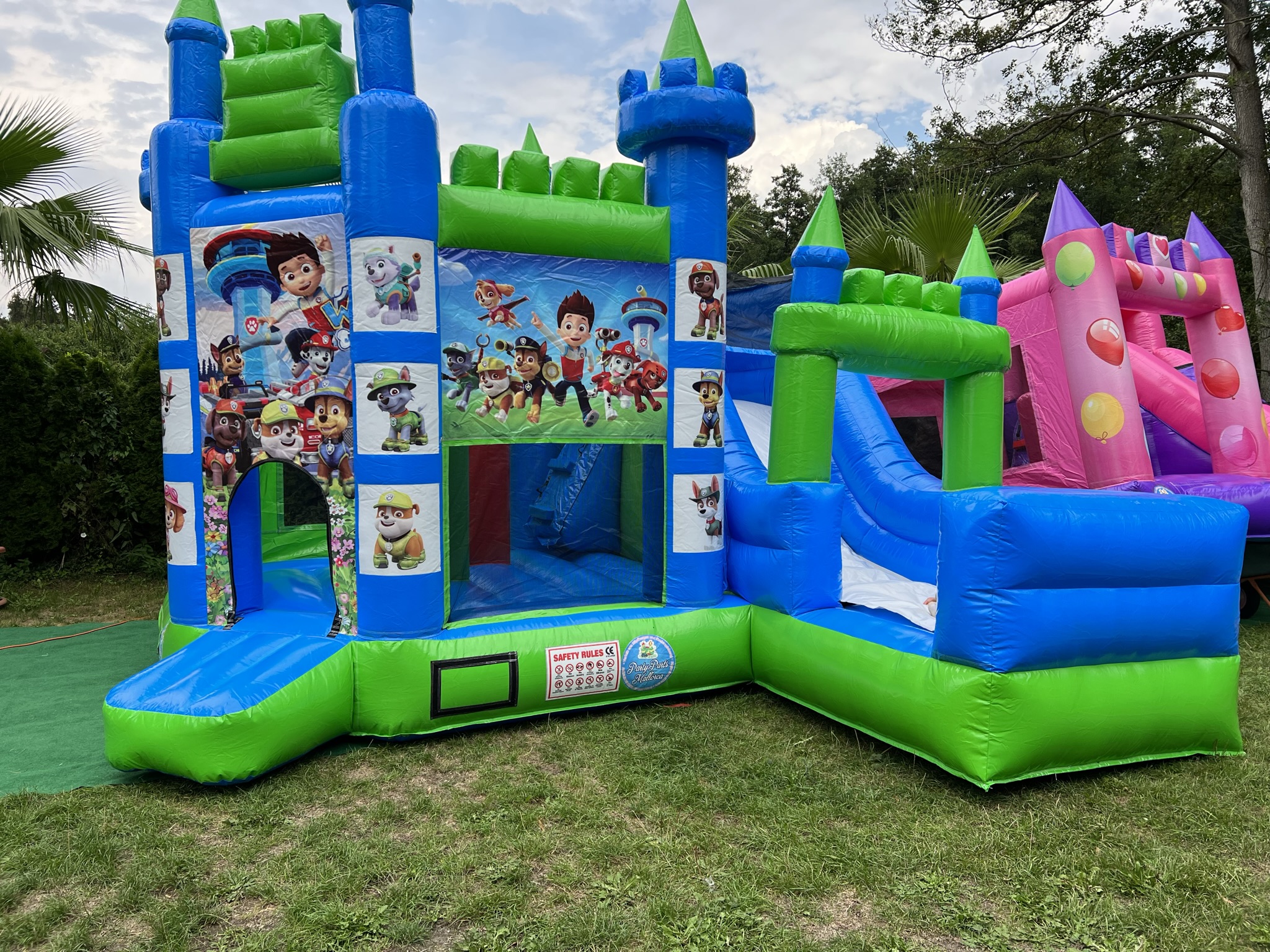 Hüpfburgen Paw Patrol mieten in Berlin – Ohne Personal