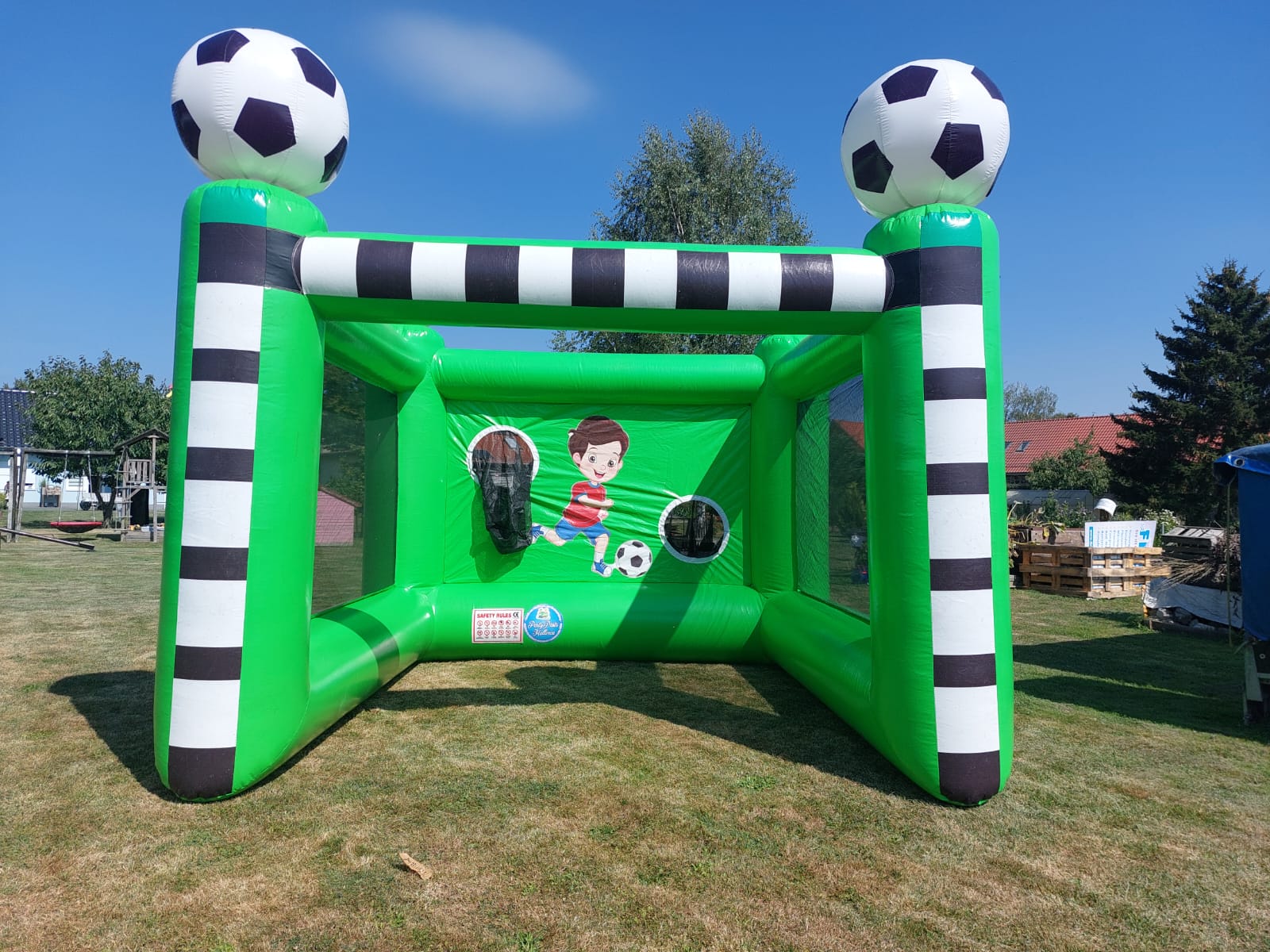 Fußballtorwand XLL Dart Hüpfburg mieten in Berlin – 2
