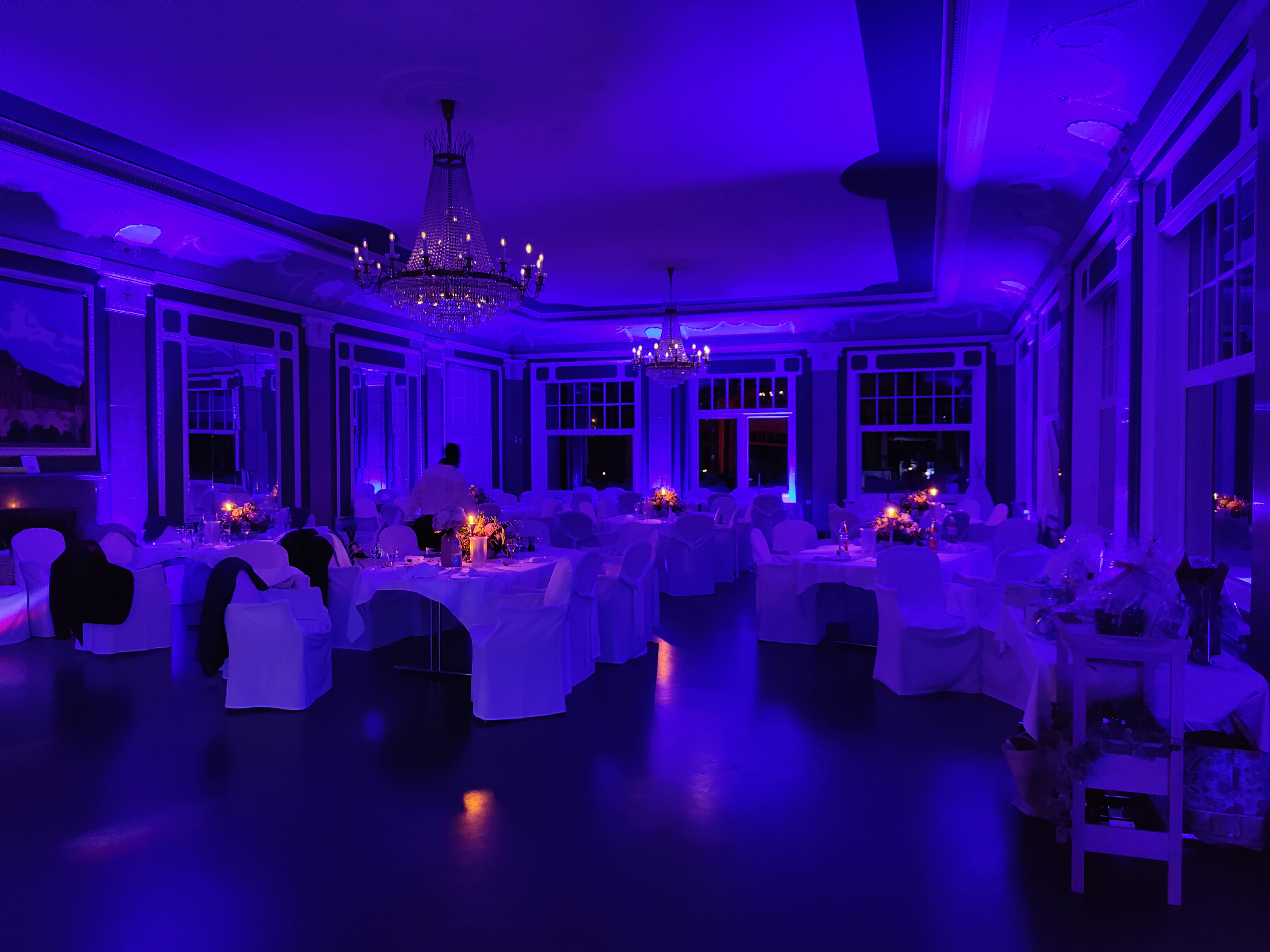Professionelles 4er LED-Akkulicht-Set für Hochzeit mieten in Leimen – 5