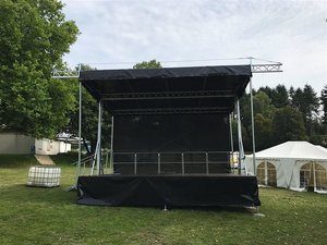 Mobile Bühne 6m x 4 mieten in Dippoldiswalde – 5,94m x 4,56m x 4,70m