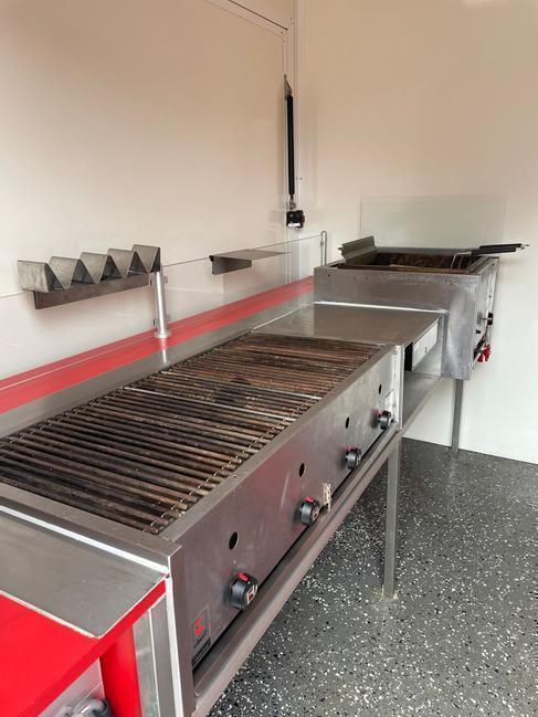 Verkaufsanhänger, Grillstand, Imbiss, Food Truck mieten in Kropp – 4