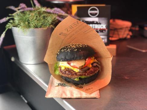 Foodtruck, Catering Streetfood, Partyservice mieten in Kropp – Burger und Sandwiches – Thumbnail 7
