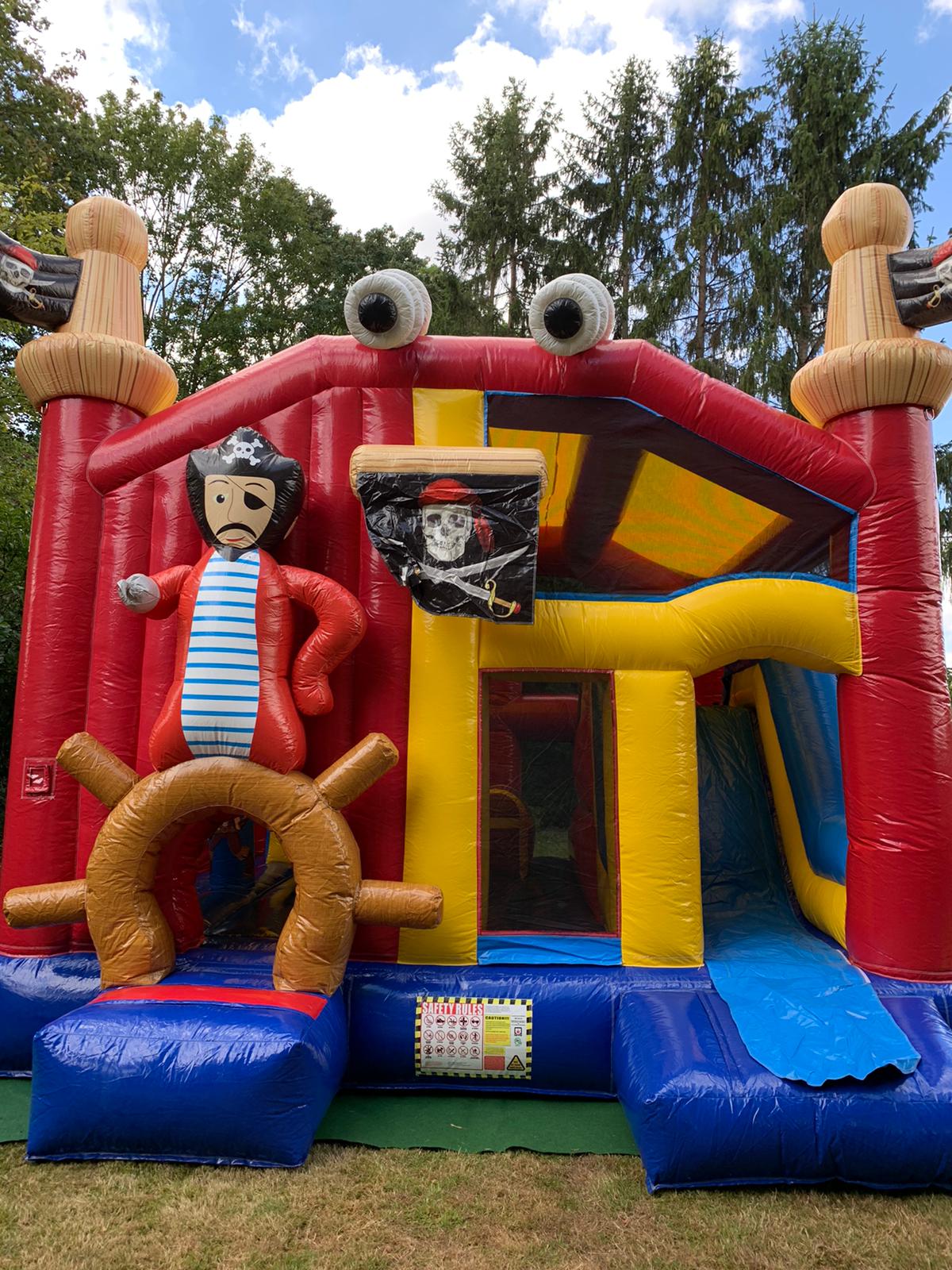 Piratenhüpfburg mit Rutsche mieten in Essen – 5m x 5m x 5,2m – 2
