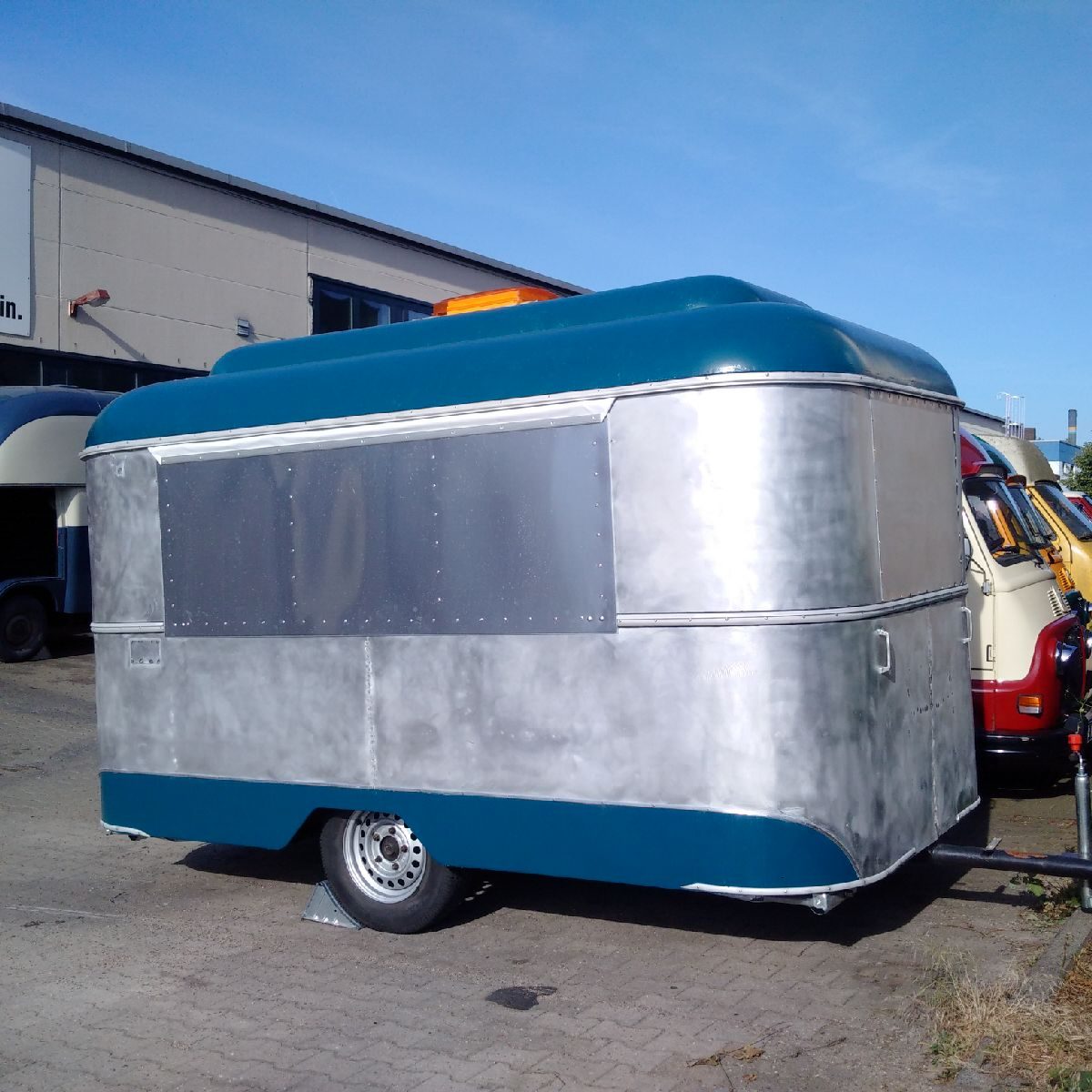 Foodtruck / Food Truck / Foddtrailer mieten in Berlin