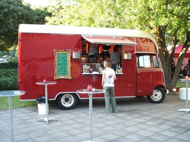 Foodtruck / Food Truck / historisches mieten in Berlin – 2
